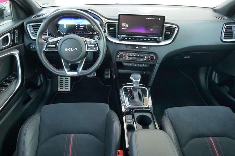 Gebraucht Kia ProCeed Comfort 204 PS (150 kW) 2024 Weiß Kombi