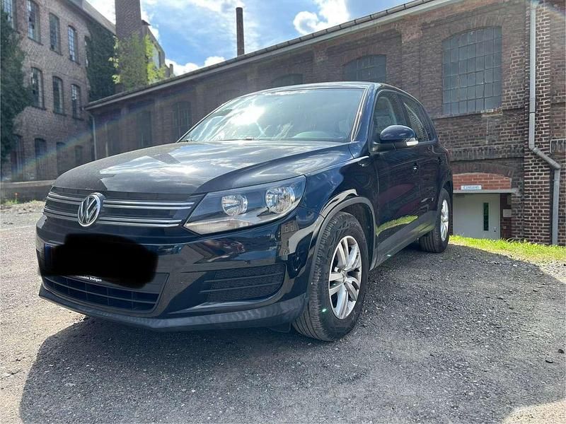 Schwarz Gebraucht 2014 VW Tiguan SUV | 13.999 € (Etwas zu teuer) - Bild 1/4