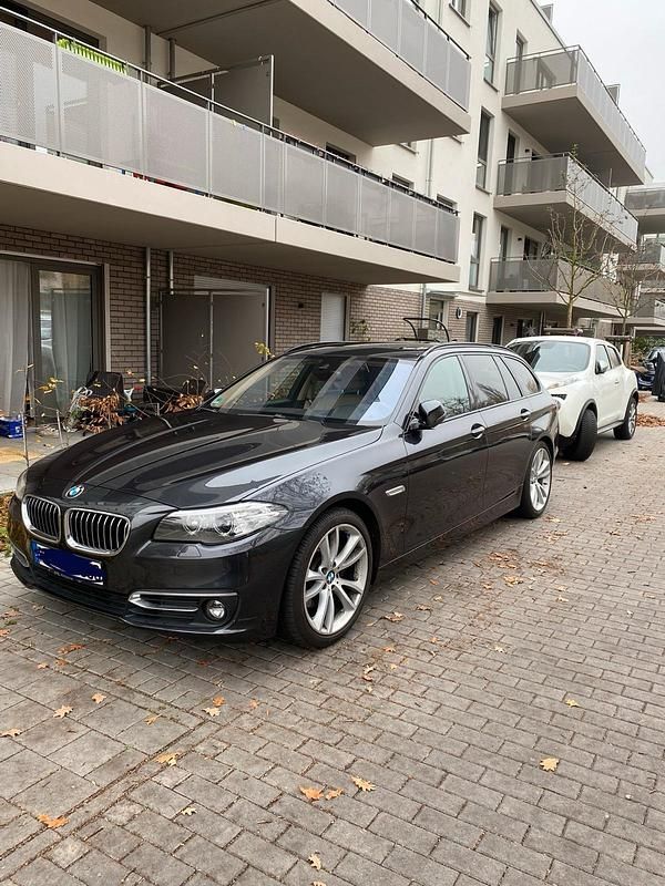 Andere farben Gebraucht 2014 BMW 520 Kombi | 17.499 € (Teuer) - Bild 1/4