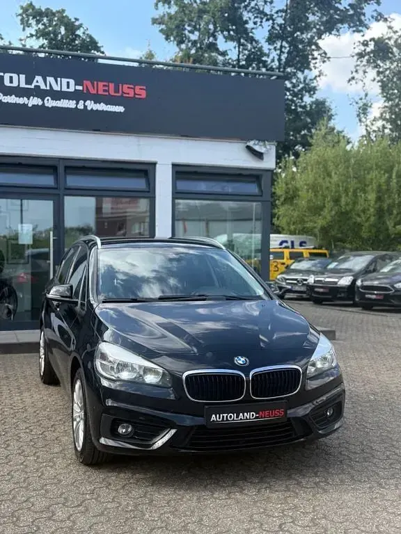 Gebraucht BMW 218 Active Tourer Basis 136 PS (100 kW) 2014 Schwarz Van / Kleinbus