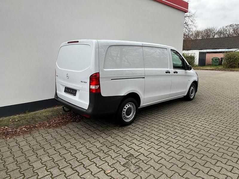 Gebraucht Mercedes Vito 102 PS (75 kW) 2020 Weiß Van