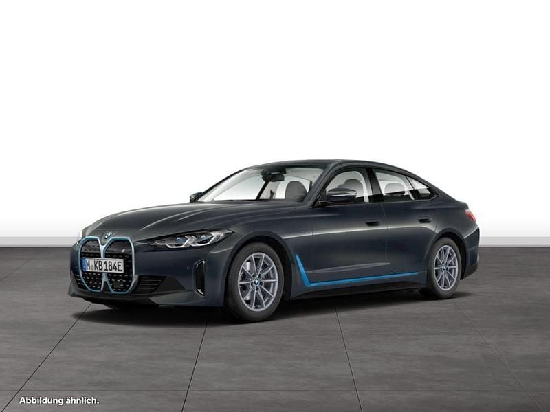 Grau Gebraucht 2023 BMW i4 Limousine | 43.880 € (Fairer Preis) - Bild 1/4