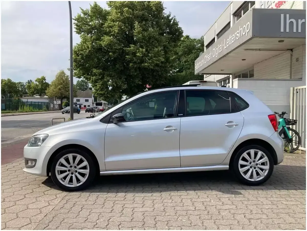 Gebraucht VW Polo Style 75 PS (55 kW) 2011 Silber Kleinwagen