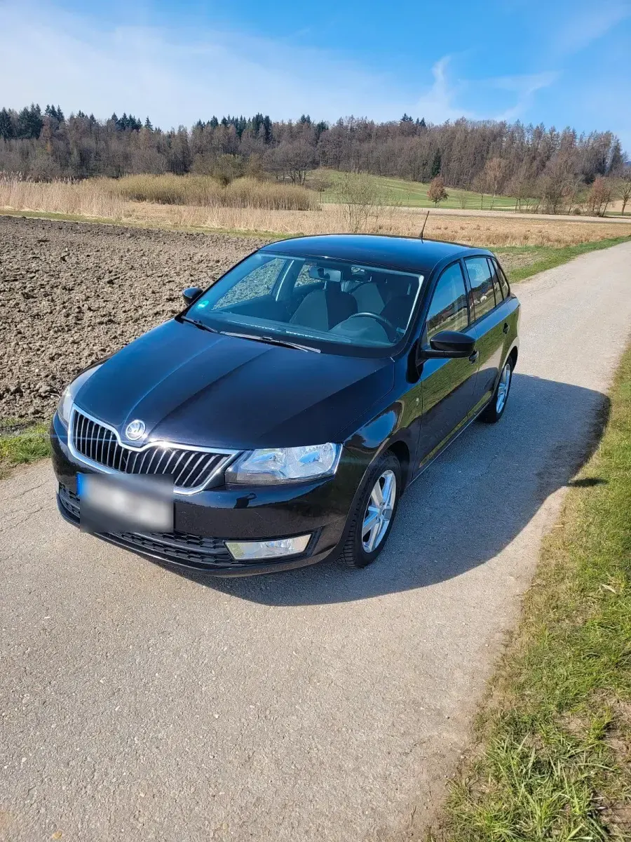 Second-hand Skoda Rapid 90 CP (66 kW) 2014 Negru Hatchback
