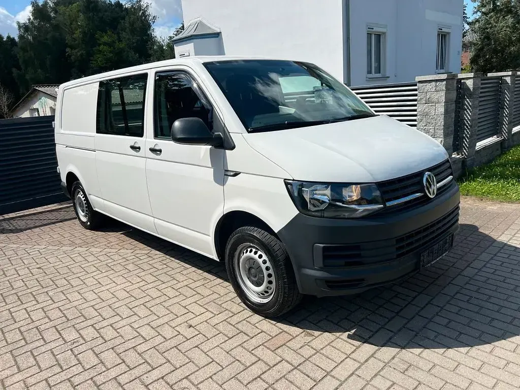 Second-hand VW Transporter 150 CP (110 kW) 2018 Alb Van
