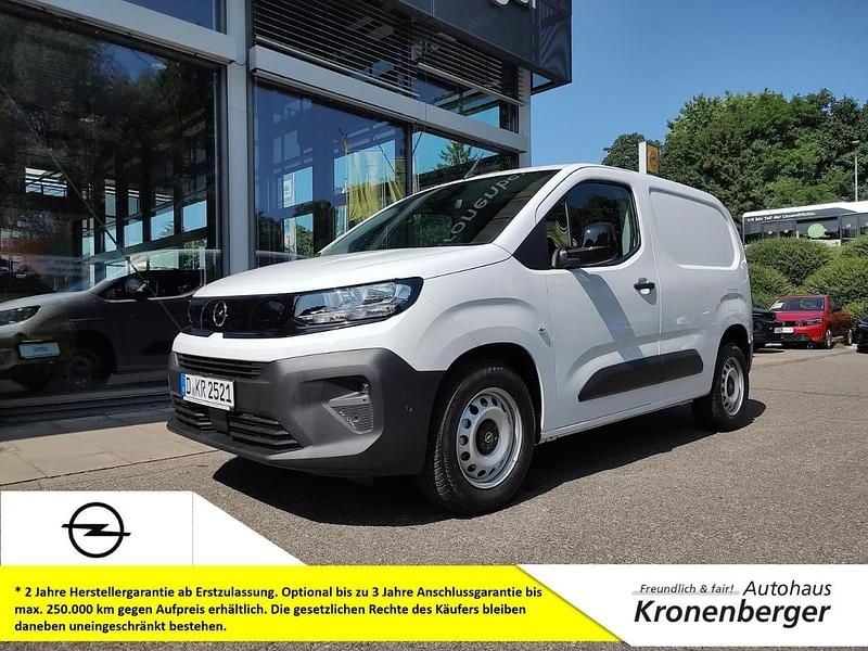 Gebraucht Opel Combo Basis 110 PS (80 kW) 2025 Lackierung weiss icy/typ aussenverkleidung spiegel flach standard Van / Kleinbus