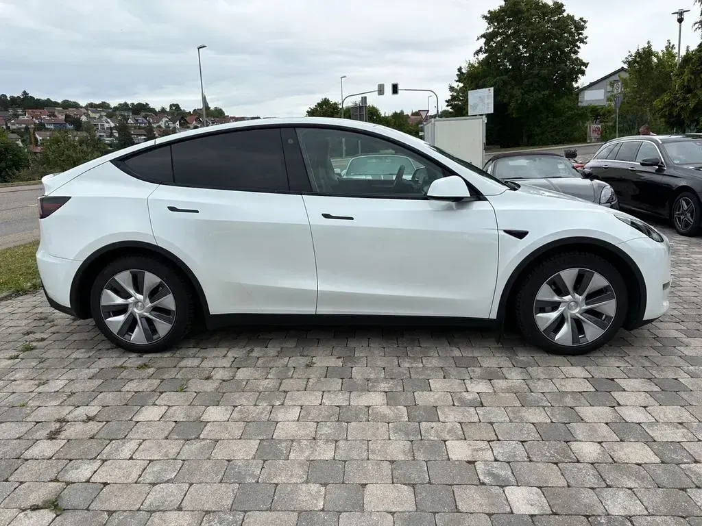 Gebraucht Tesla Model Y 378 kW (514 PS) 2023 Weiß SUV