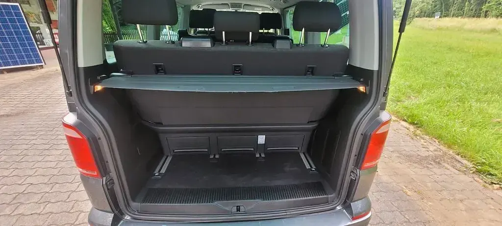 Gebraucht VW Multivan 150 PS (110 kW) 2016 Grau Van / Kleinbus