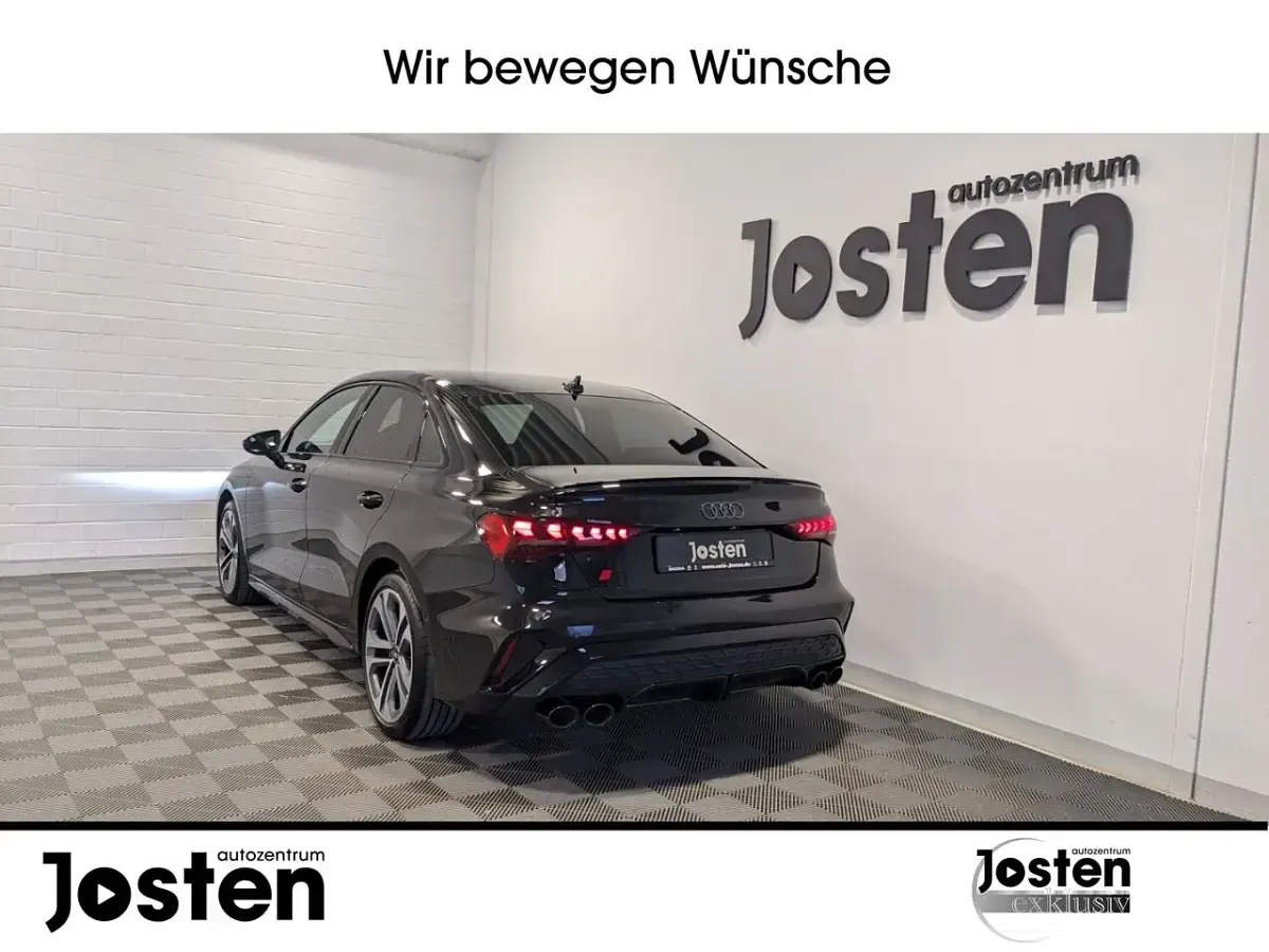 Gebraucht Audi S3 Ambiente 333 PS (244 kW) 2025 Schwarz Limousine