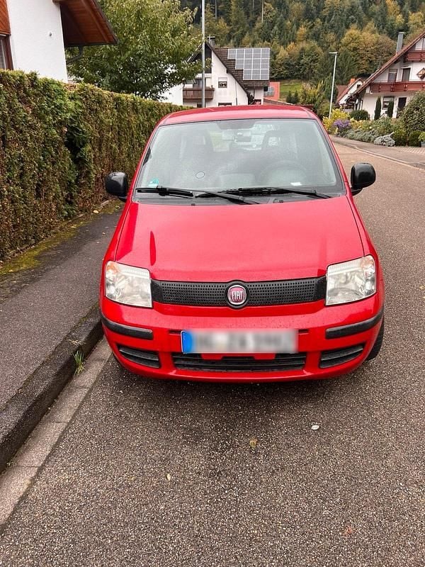 Rot Gebraucht 2012 Fiat Panda Kleinwagen | 2.350 € (Superpreis) - Bild 1/4