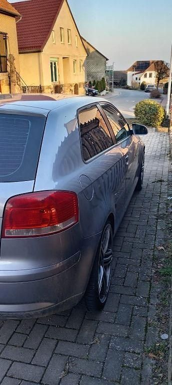 Gebraucht Audi A3 Ambiente 140 PS (102 kW) 2004 Grau Kleinwagen