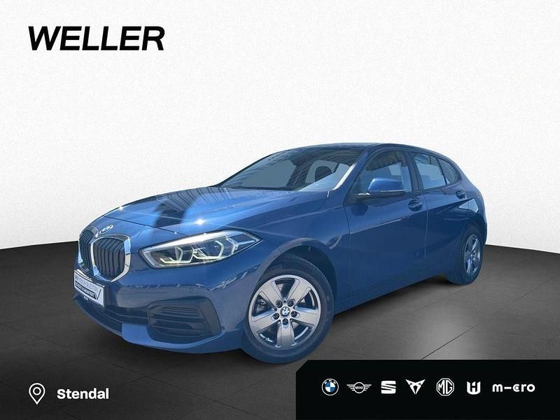 Phytonicblau (blau) Gebraucht 2024 BMW 116 Advantage Kleinwagen | 22.850 € (Guter Preis) - Bild 1/4
