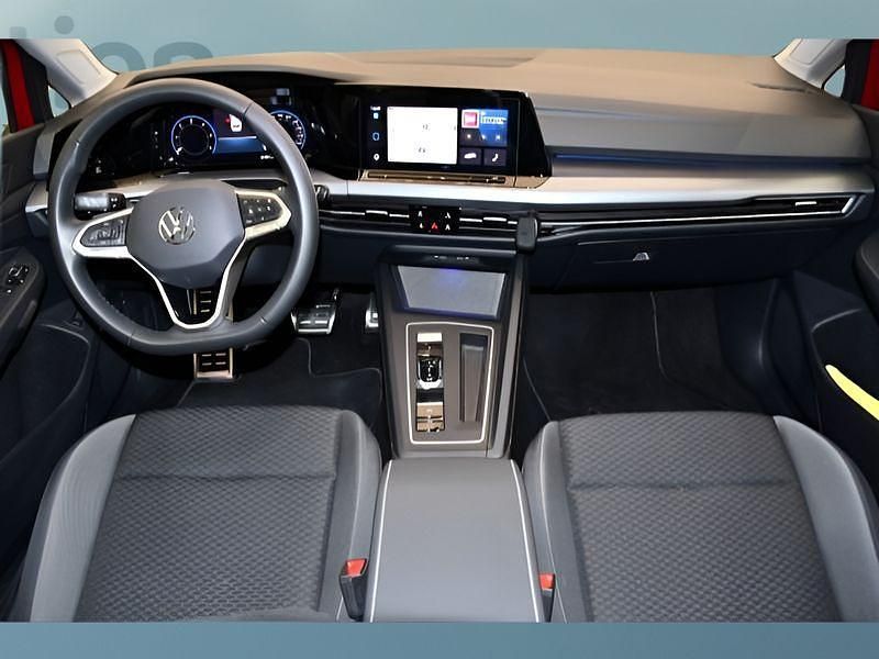 Gebraucht VW Golf VIII 116 PS (85 kW) 2023 Rot Kombi