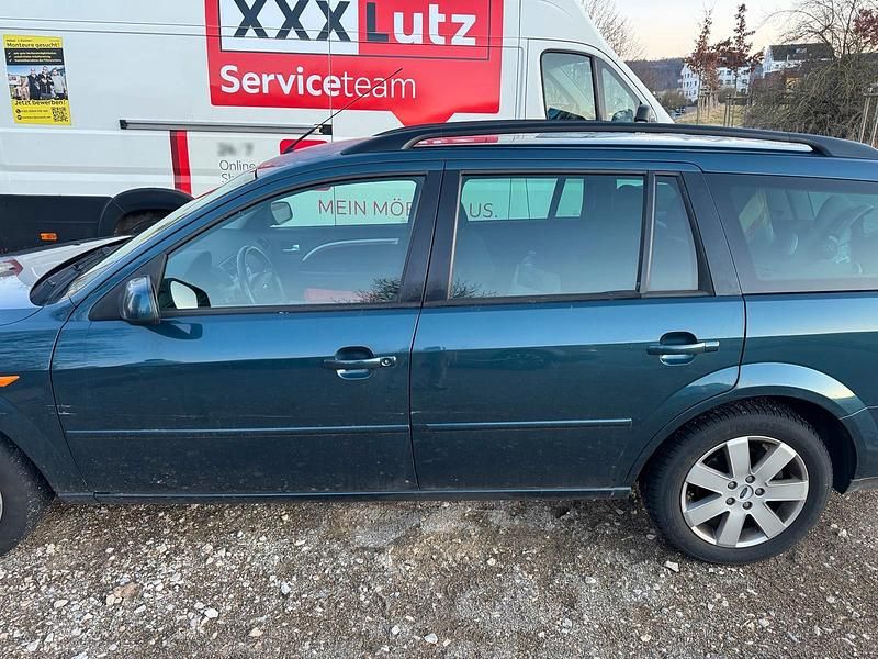 Gebraucht Ford Mondeo 130 PS (95 kW) 2004 Grün Kombi