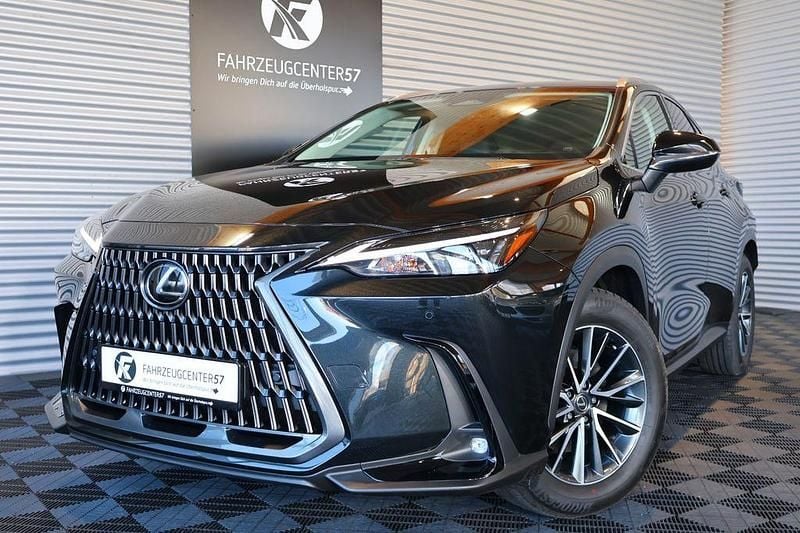 Gebraucht Lexus NX350h 190 PS (139 kW) 2024 Schwarz SUV