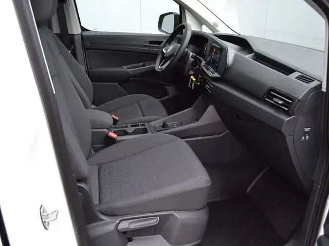 Neu VW Caddy Design 122 PS (89 kW) 2026 Candyweiß Van / Kleinbus