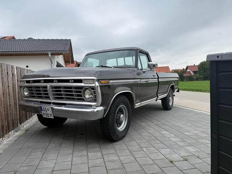 Gebraucht Ford F250 215 PS (158 kW) 1973 Grau Pickup