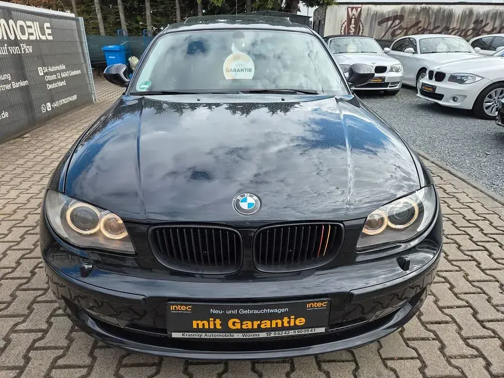 Gebraucht BMW 116 122 PS (89 kW) 2010 Schwarz Kleinwagen