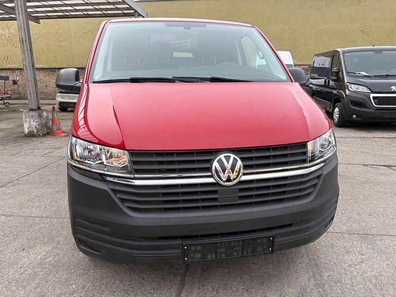 Gebraucht VW T6.1 150 PS (110 kW) 2022 Rot Van