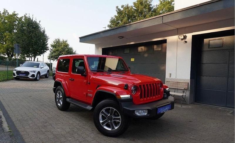 Rot Gebraucht 2021 Jeep Wrangler Sahara SUV | 46.700 € (Guter Preis) - Bild 1/4