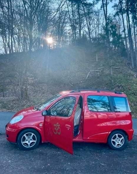 Rot Gebraucht 2005 Toyota Yaris Kombi | 4.000 € (Fairer Preis) - Bild 1/1