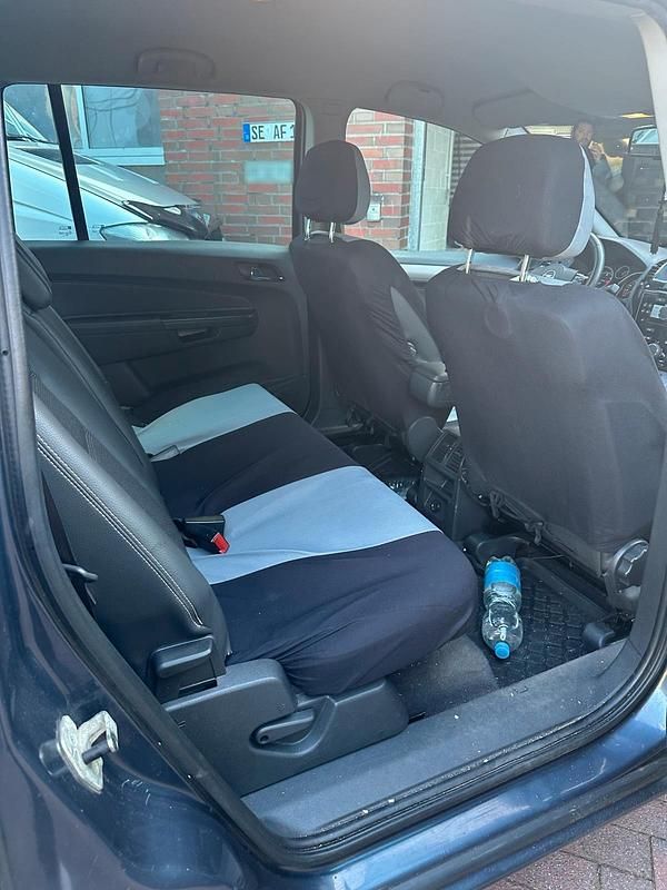 Gebraucht Opel Zafira 2010 Blau Van / Kleinbus