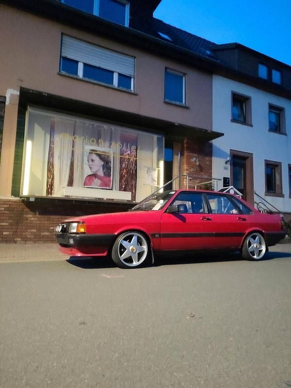 Rot Gebraucht 1985 Audi Quattro Coupé | 12.000 € - Bild 1/4
