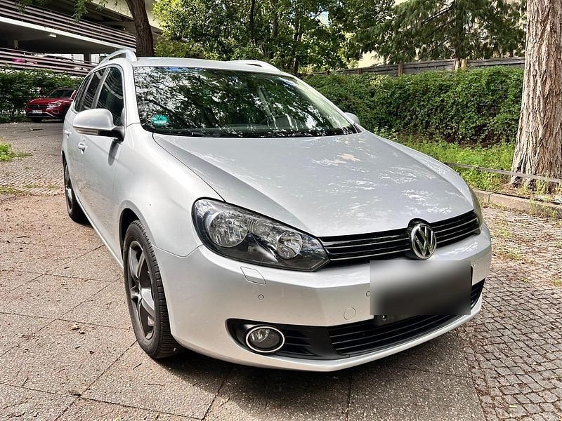 Silber Gebraucht 2012 VW Golf VI Kombi | 2.500 € (Superpreis) - Bild 1/4