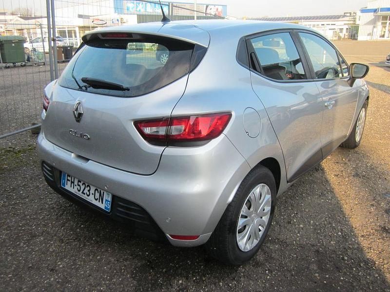 Gebraucht Renault Clio IV 90 PS (66 kW) 2019 Silber Limousine