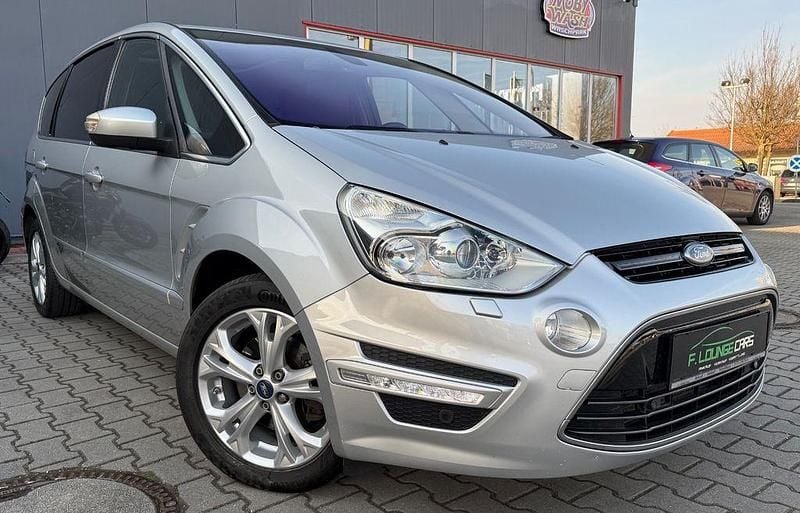 Gebraucht Ford S-MAX Titanium 200 PS (147 kW) 2014 Silber Van / Kleinbus
