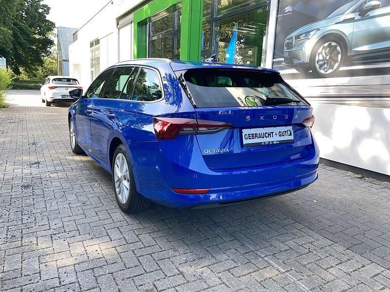 Gebraucht Skoda Octavia Style 116 PS (85 kW) 2022 Energyblau Kombi
