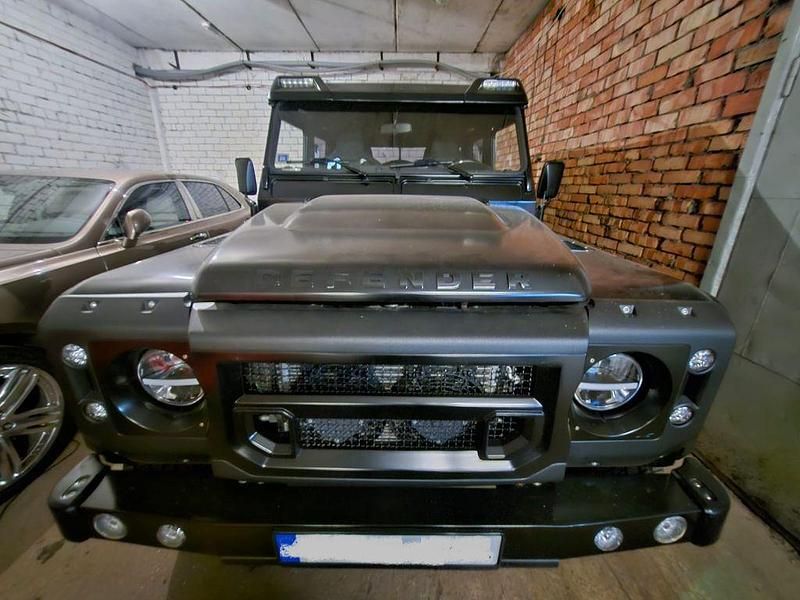 Gebraucht Land Rover Defender 122 PS (89 kW) 2009 Schwarz SUV