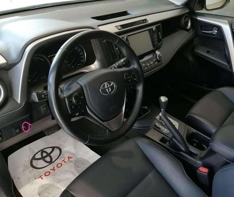 Gebraucht Toyota RAV4 Hybrid Executive 197 PS (144 kW) 2017 Weiß SUV