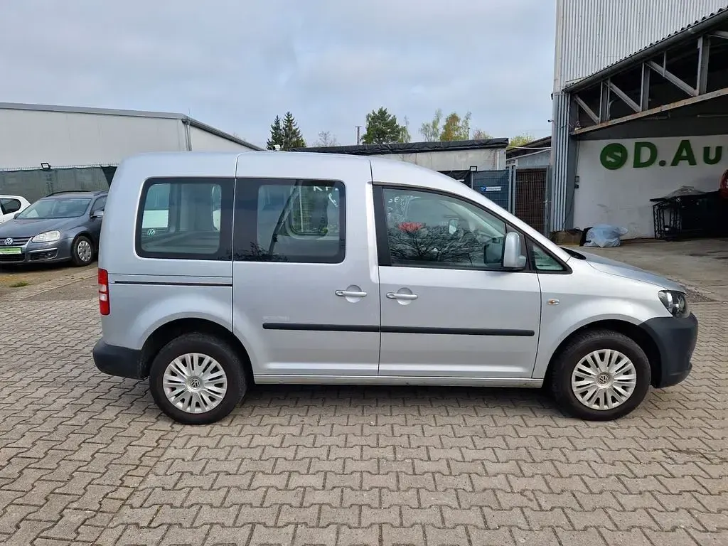 Gebraucht VW Caddy 86 PS (63 kW) 2014 Silber Van / Kleinbus