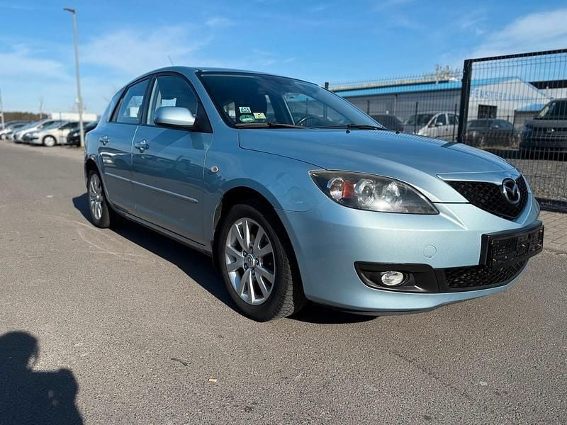 Usata Mazda 3 105 CV (77 kW) 2007 Blu Berlina