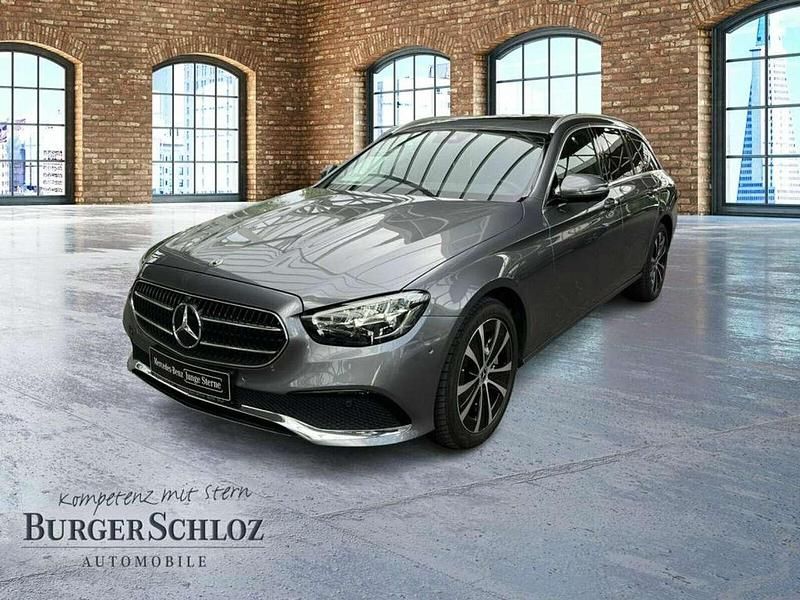 Metalliclack selenitgrau Gebraucht 2022 Mercedes E400 Avantgarde Kombi | 46.900 € (Fairer Preis) - Bild 1/4