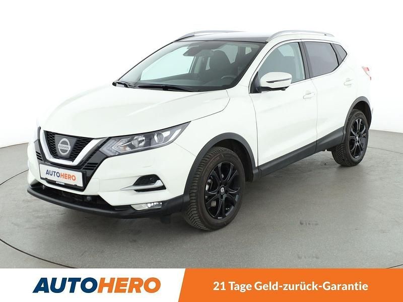 Weiß Gebraucht 2017 Nissan Qashqai N-Connecta SUV | 15.980 € (Fairer Preis) - Bild 1/3