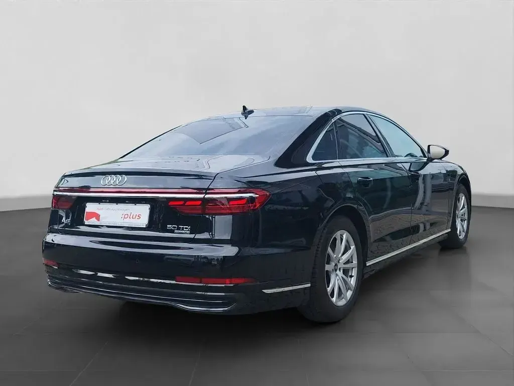 Usata Audi A8 Ambiente 286 CV (210 kW) 2023 Nero Berlina
