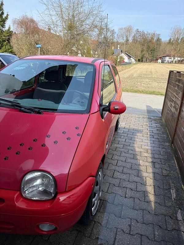 Gebraucht Renault Twingo 75 PS (55 kW) 2003 Rot Kleinwagen