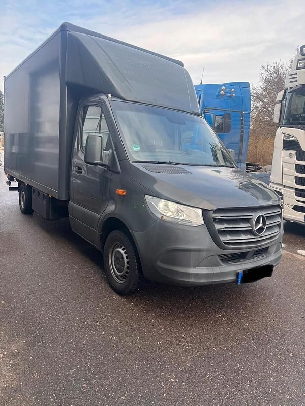 Grau Gebraucht 2020 Mercedes Sprinter Van | 24.990 € (Superpreis) - Bild 1/4