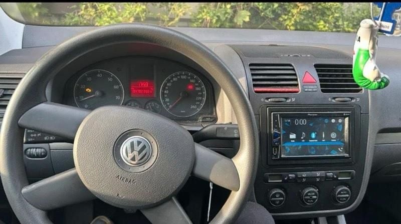 Schwarz Gebraucht 2004 VW Golf IV Kleinwagen | 1.100 € (Superpreis) - Bild 1/4