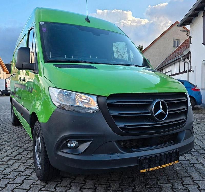 Gebraucht Mercedes Sprinter 170 PS (125 kW) 2023 Grün Van