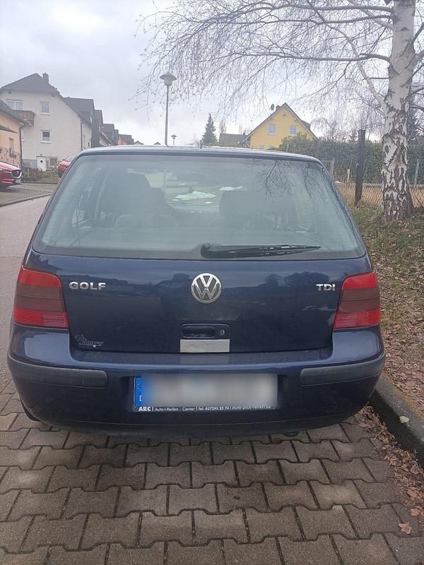 Gebraucht VW Golf IV 90 PS (66 kW) 2001 Blau Kleinwagen