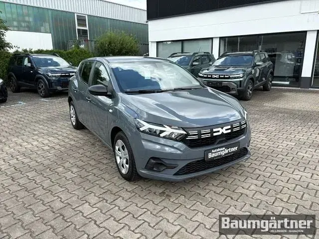 Gebraucht Dacia Sandero Essentiel 91 PS (66 kW) 2025 Grau Kleinwagen