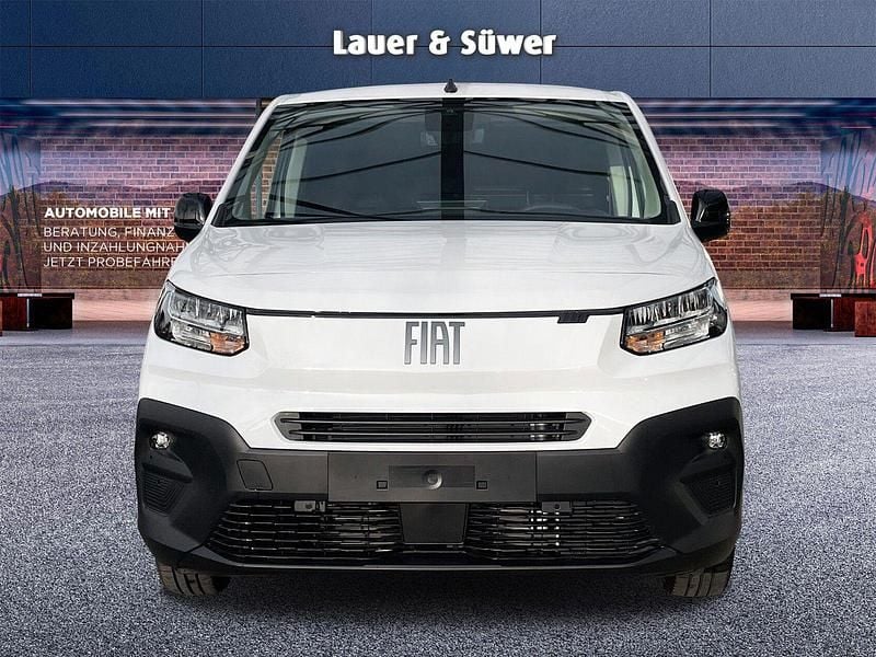Neu Fiat Doblò 102 PS (75 kW) 2025 Weiß Van / Kleinbus