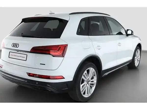 Gebraucht Audi Q5 Ambiente 299 PS (219 kW) 2025 Gletscherweiß SUV