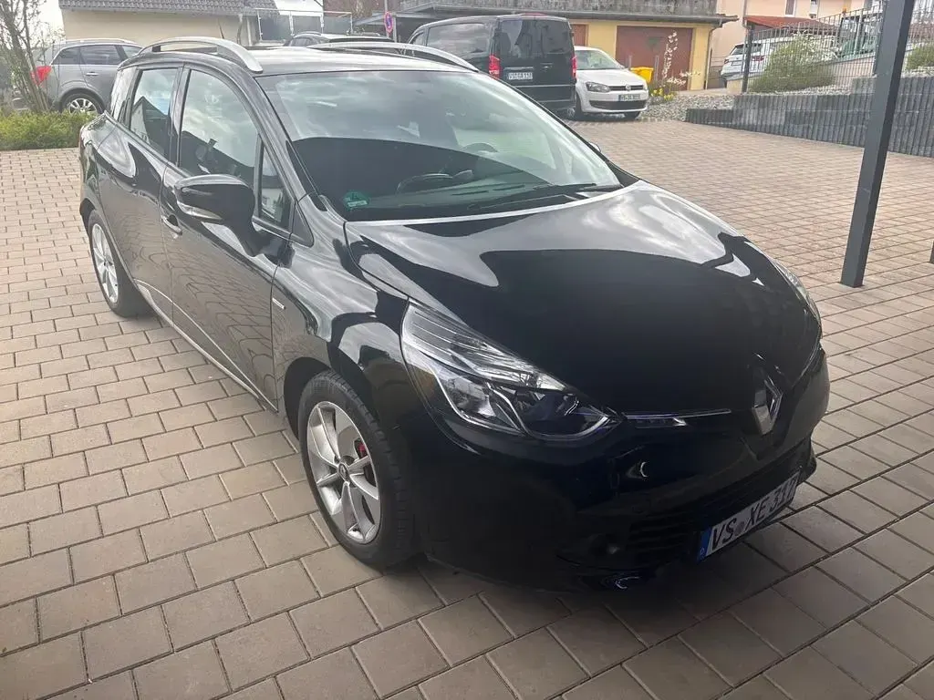 Gebraucht Renault Clio Intens 118 PS (86 kW) 2016 Schwarz Limousine