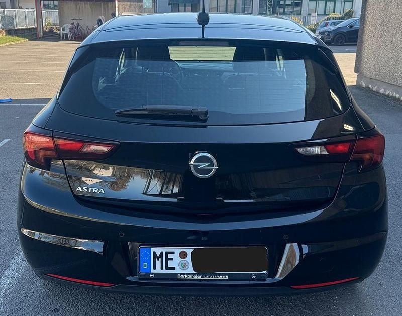 Gebraucht Opel Astra 122 PS (89 kW) 2020 Schwarz Limousine