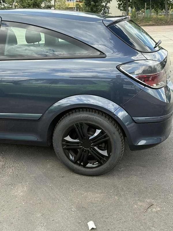 Gebraucht Opel Astra GTC Edition 90 PS (66 kW) 2008 Blau Limousine