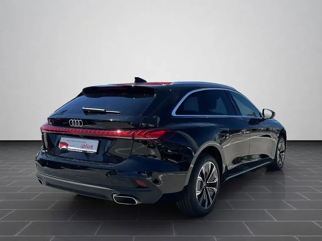 Gebraucht Audi A5 Ambiente 204 PS (150 kW) 2025 Mythosschwarz metallic (metallic) Kombi